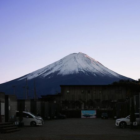 Mt Fuji Glamping Tourist Villa Kawaguchiko Fujikawaguchiko Exterior photo